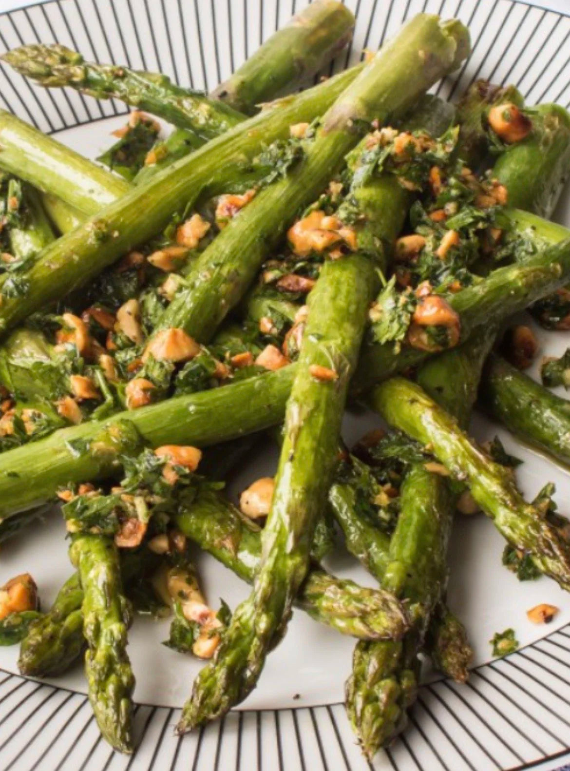 Asparagus with Lemon Cashew Crumble