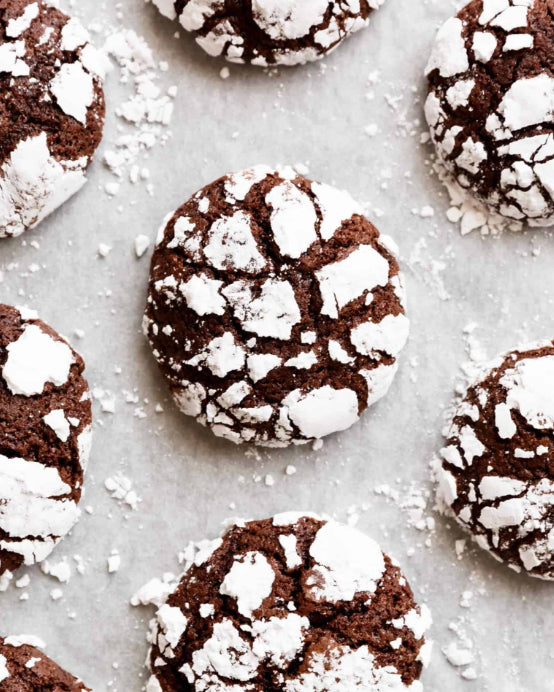 Hot Chocolate Crinkle Cookies