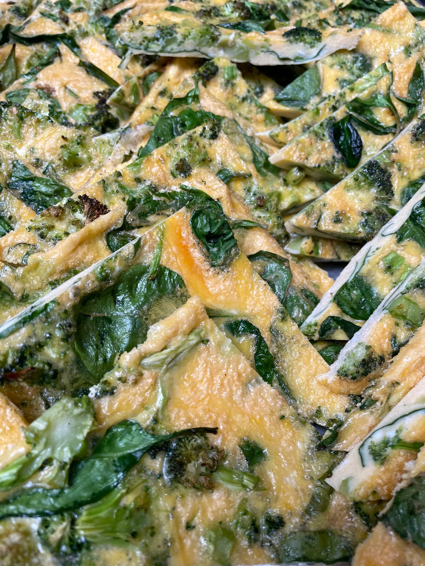 Spinach Tomato Frittata with Broccoli Hash Brown (MON)