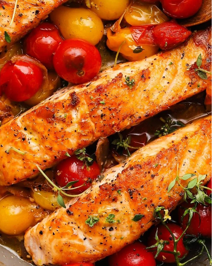 Garlicky Salmon with Burst Tomatoes (MON)