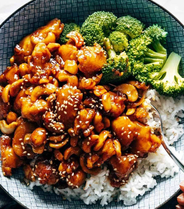 Sesame Chicken with Broccoli (MON)