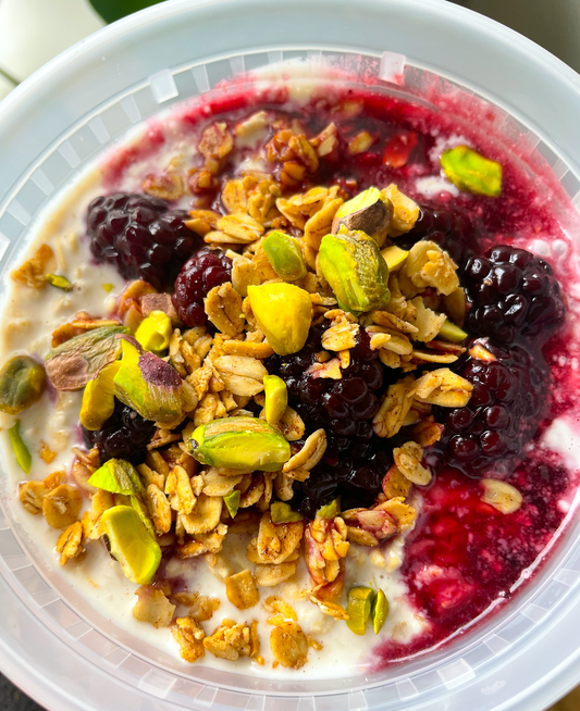 Blackberry Pistachio Protein Breakfast Bowl (MON)