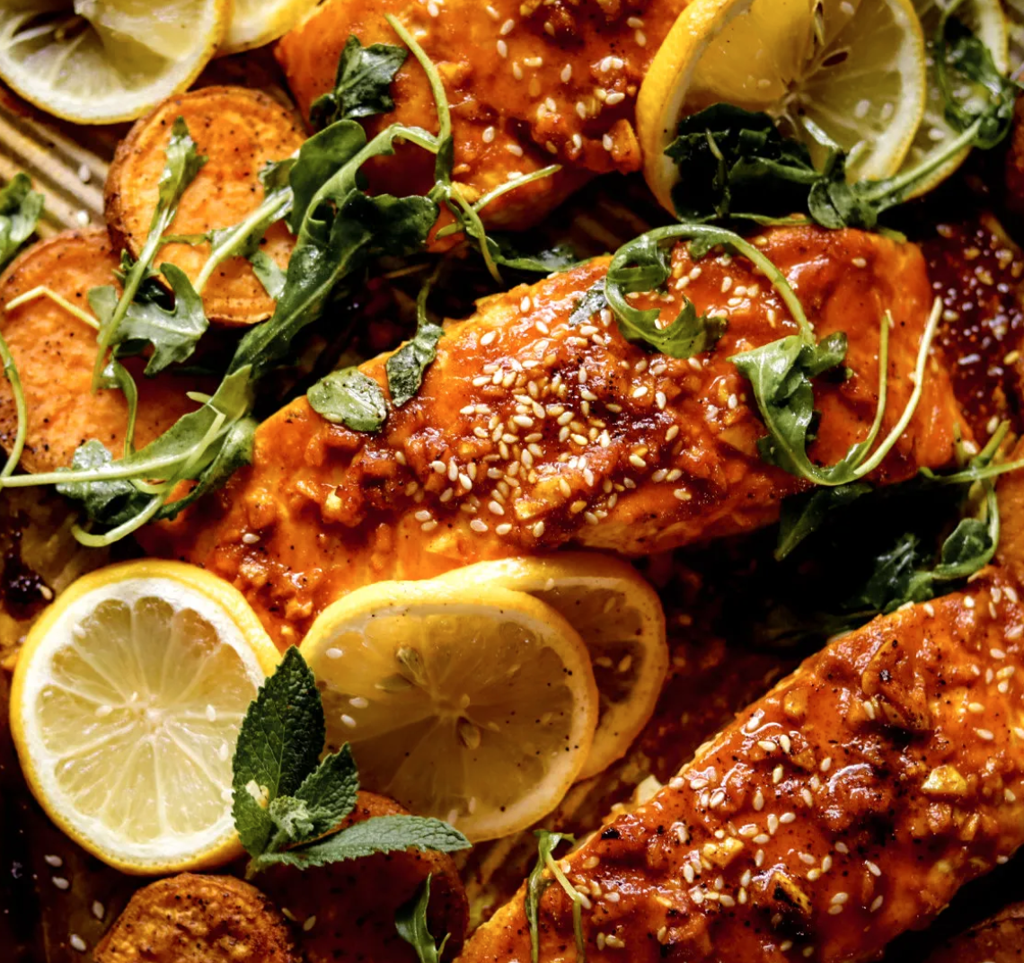 Lemon Gyro Salmon with Mujadara and Tel Aviv Salad (WED)