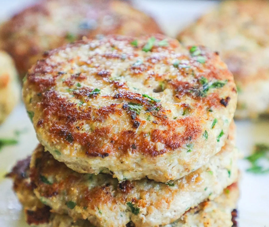 Turkey Burger with Aioli (MON)