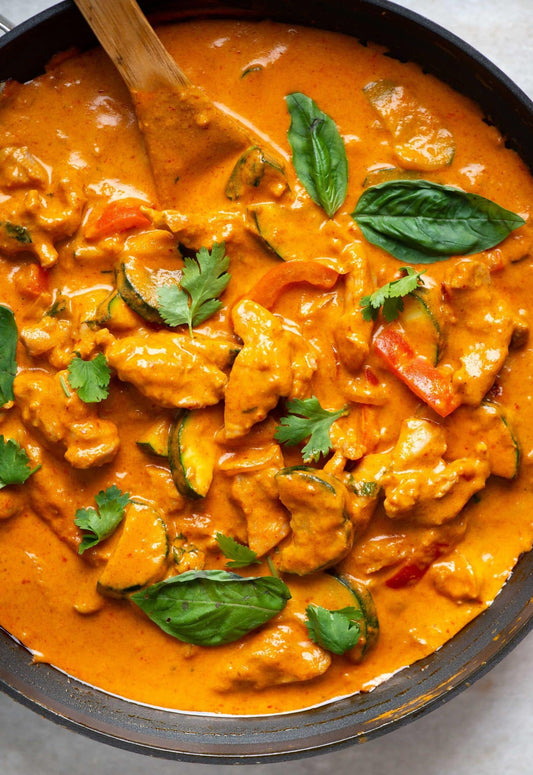 Red Curry with Chicken (MON)