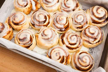 CINNAMON STICKY BUN