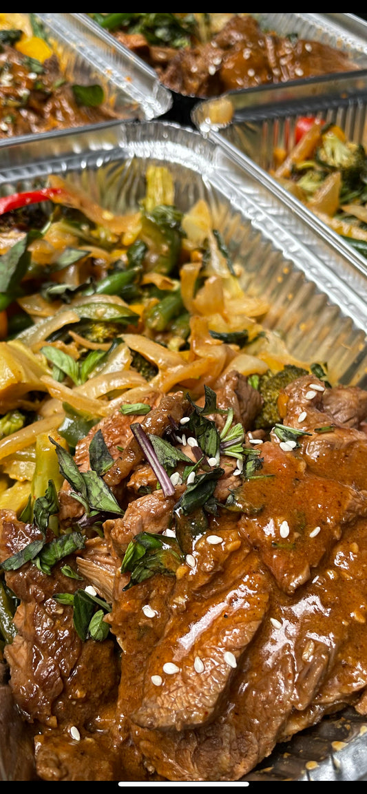Mongolian Beef and Broccoli with Soba Noodles (MON)